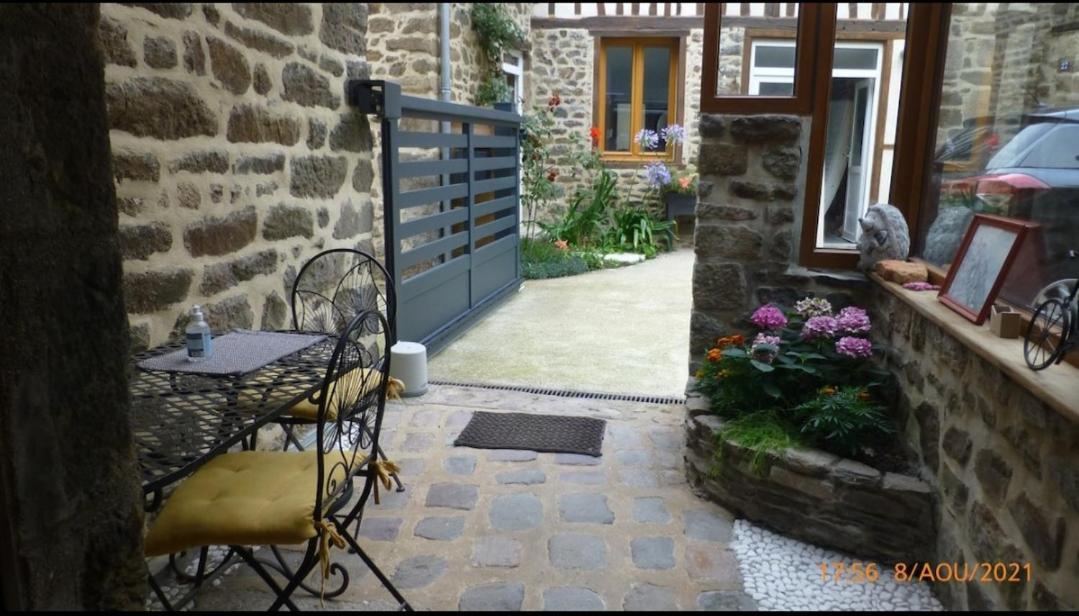 Le Logis De La Cour De Bretagne Au Port De Dinan Lanvallay Ngoại thất bức ảnh